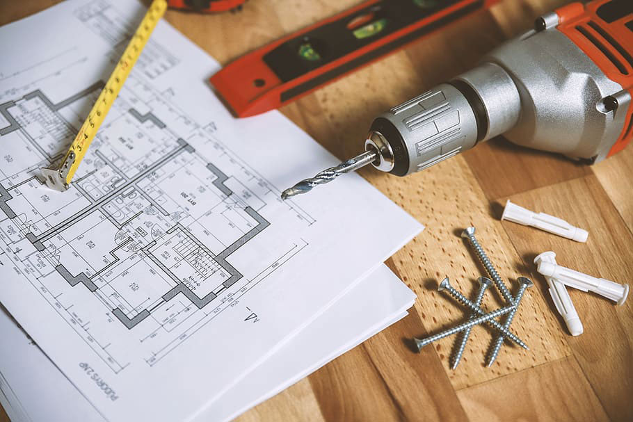 General construction with floor plan